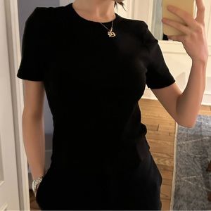 Classic black t shirt, size M!!💌